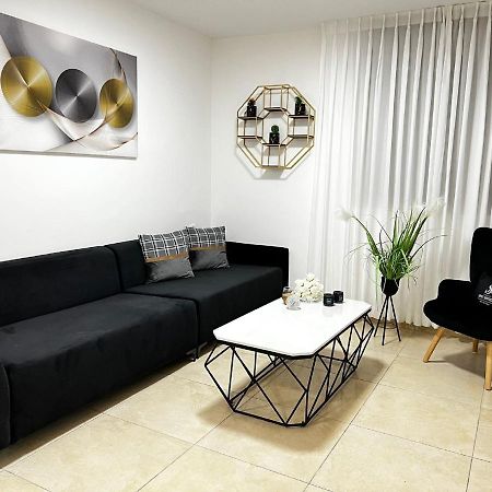 Spat Vip Apartment Bat Yam Exterior photo